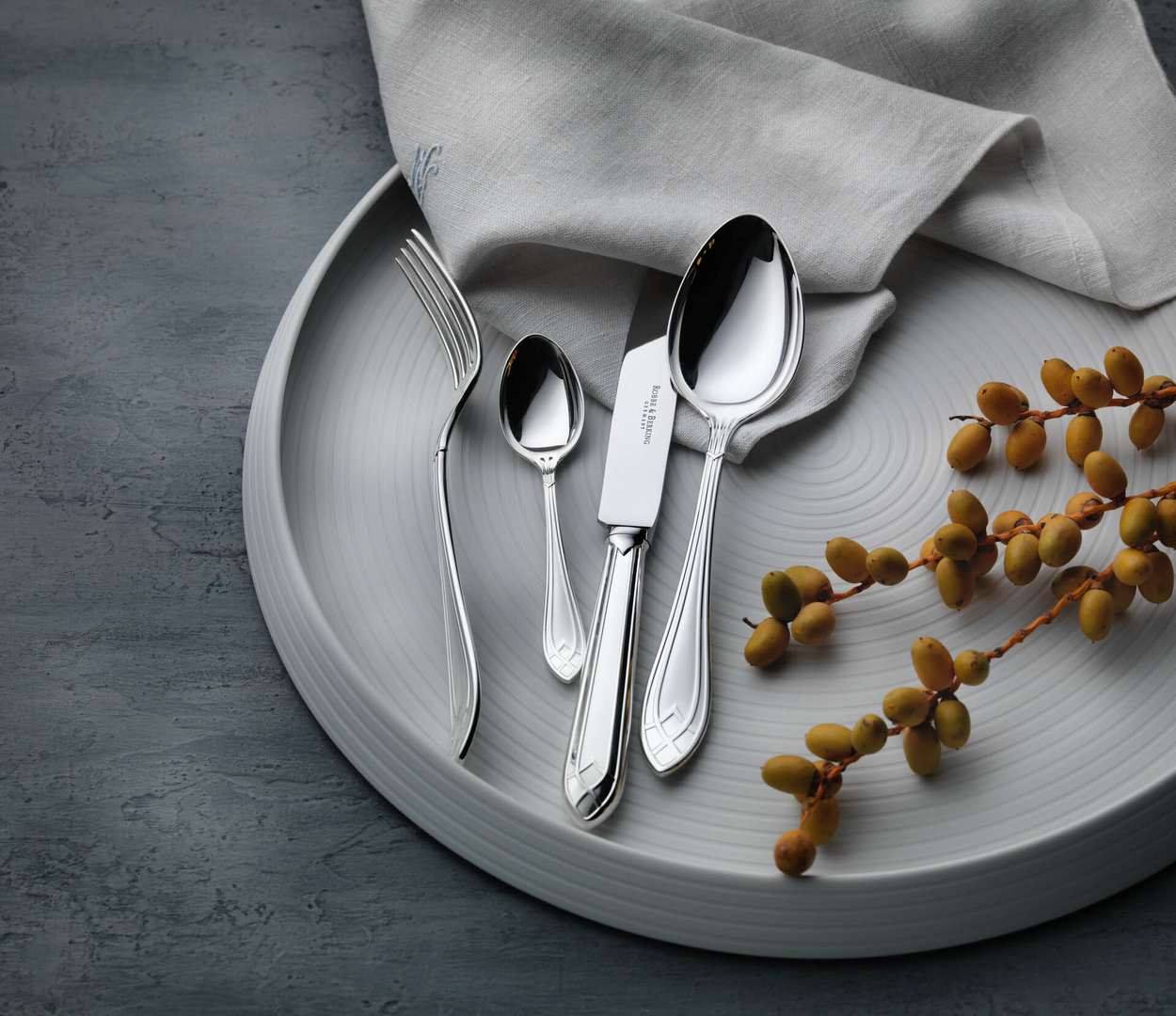 Zestaw srebrnych sztućców 24 el.