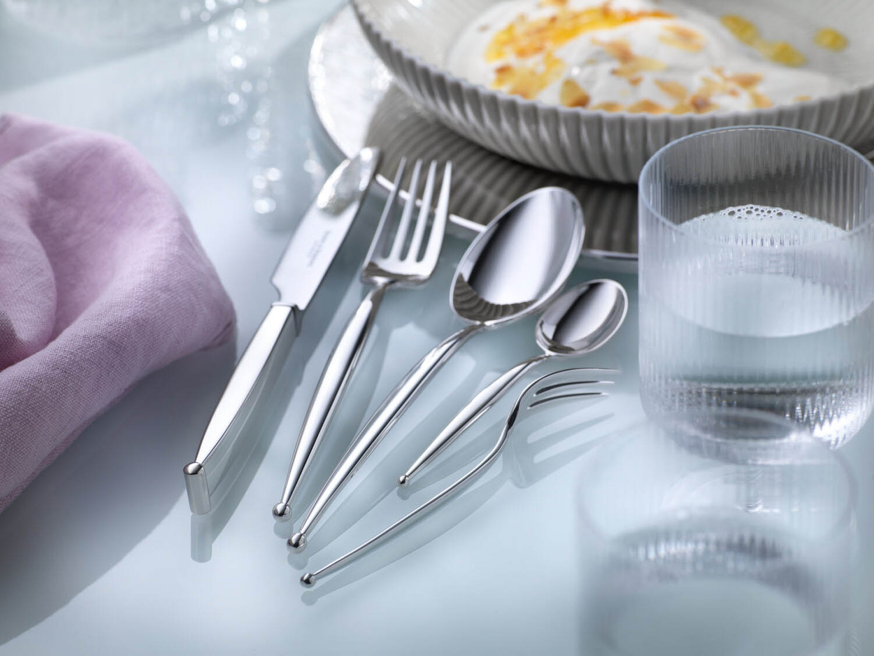 Zestaw posrebrzanych sztućców 39 el.