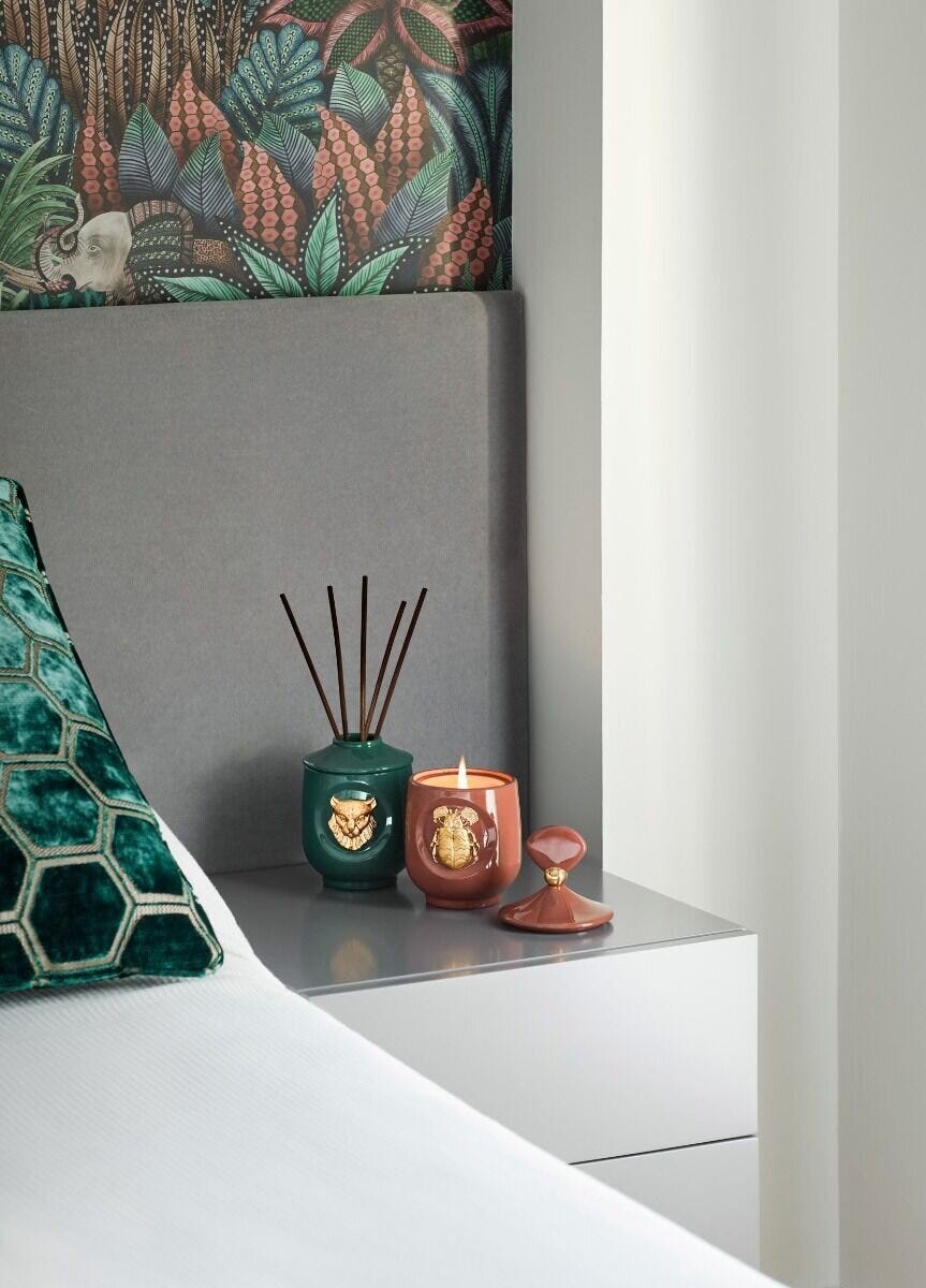 Świeca Luxurious Animals Scarab. Światło księżyca.