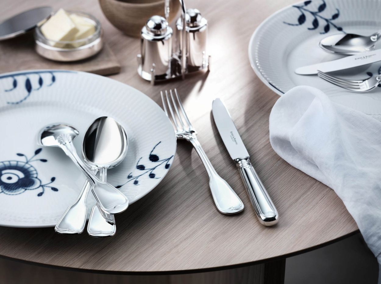 Zestaw srebrnych sztućców 30 el.