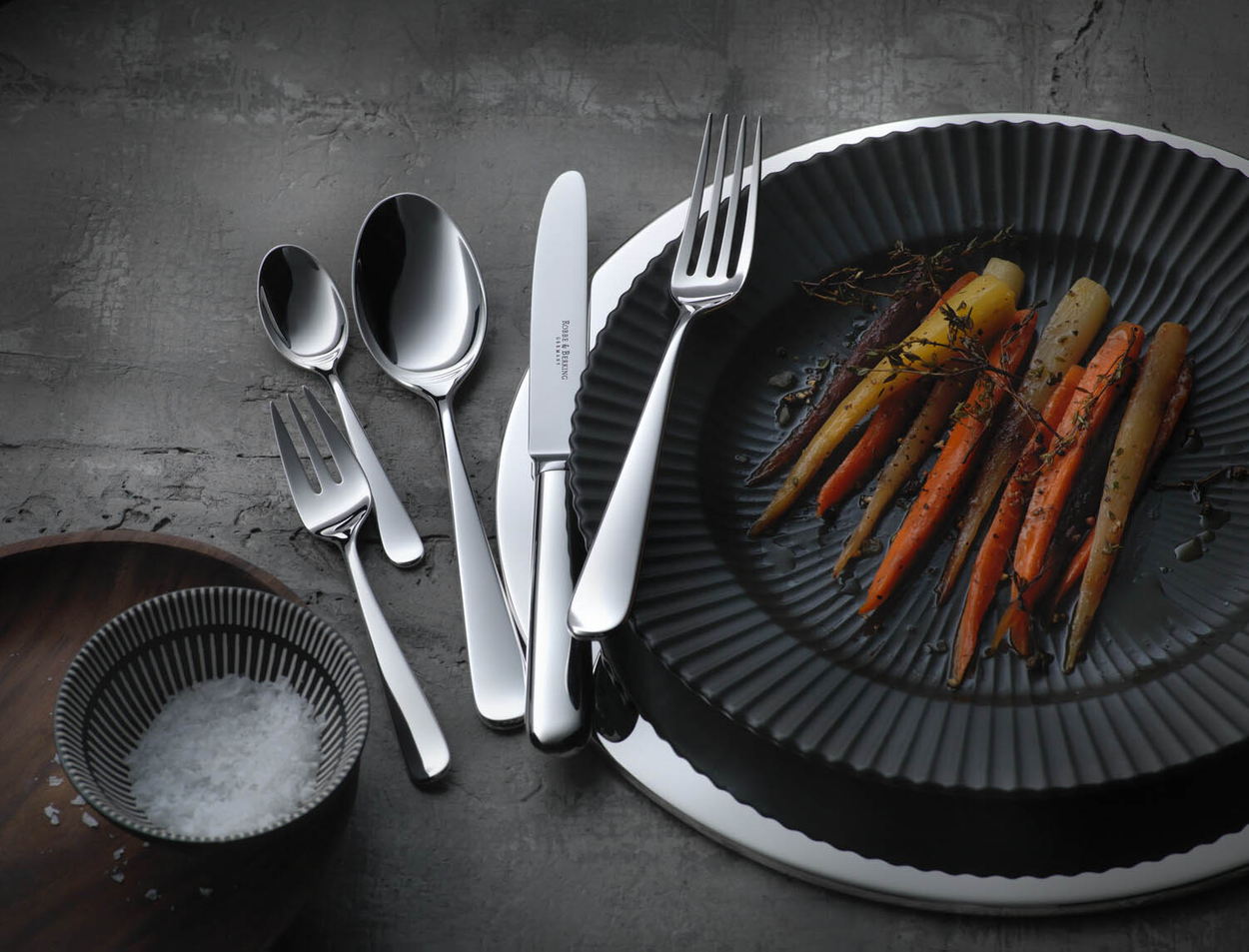 Zestaw posrebrzanych sztućców 24 el.