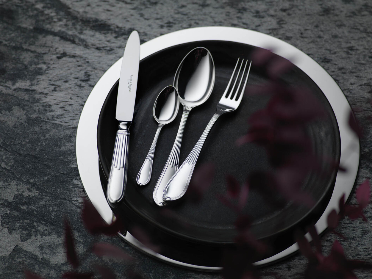 Zestaw posrebrzanych sztućców 24 el.