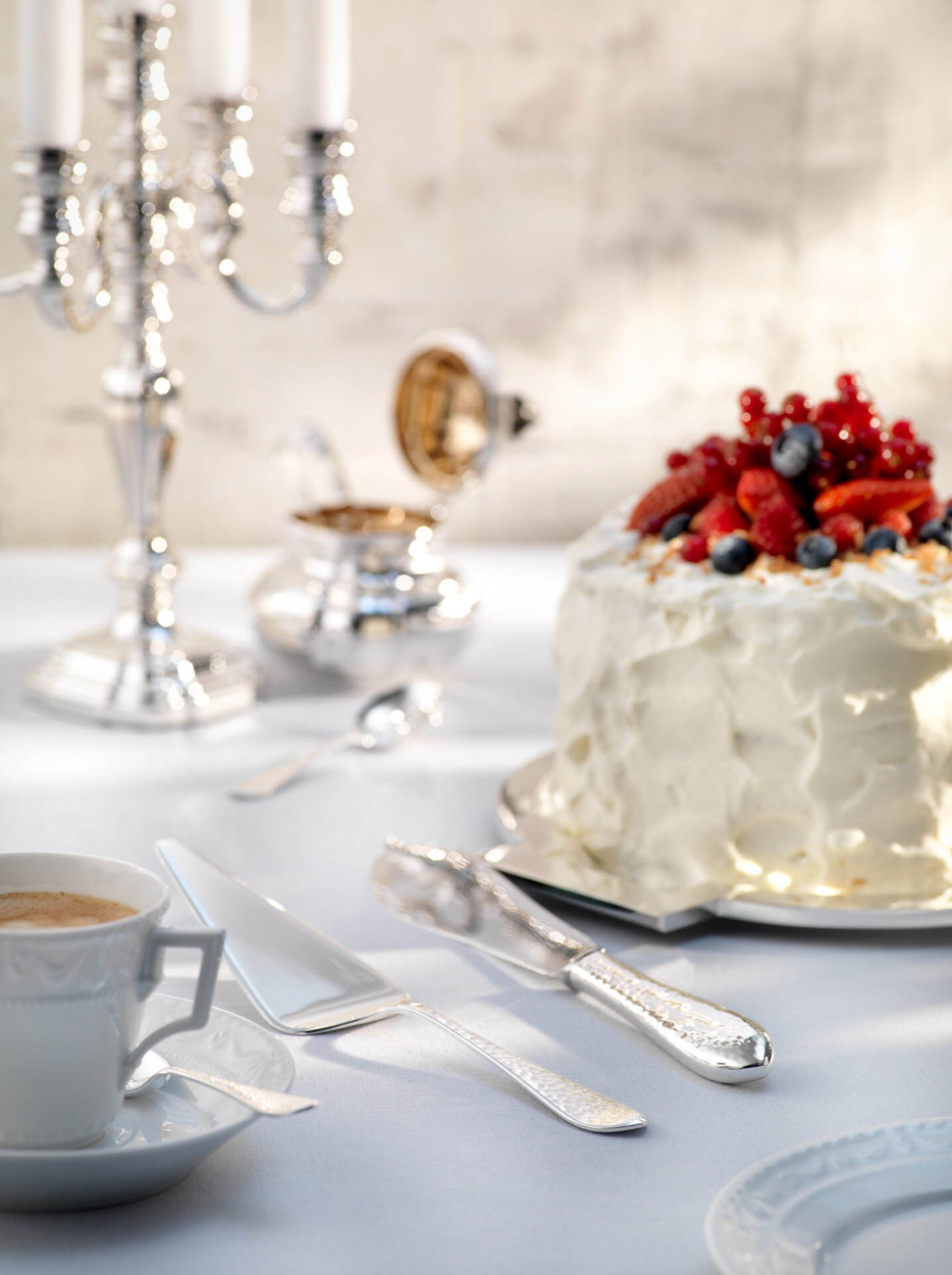 Zestaw posrebrzanych sztućców 39 el.