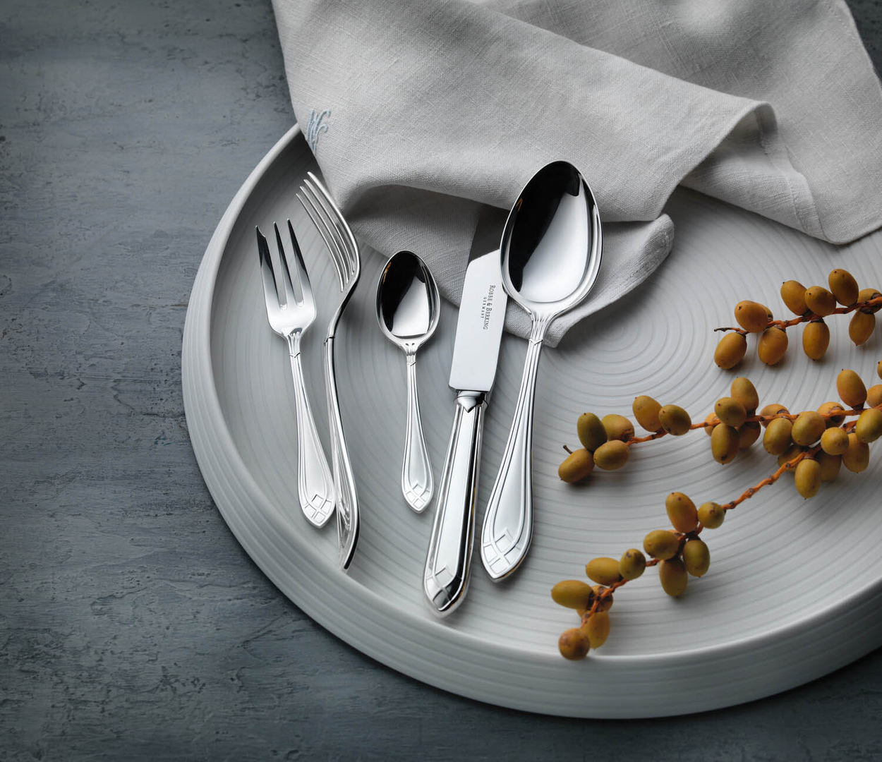 Zestaw posrebrzanych sztućców 24 el.